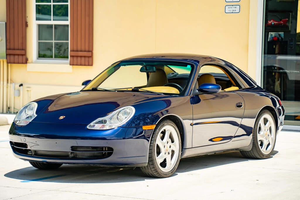 2001 Porsche 996 Carrera 4 - Image 13 of 31