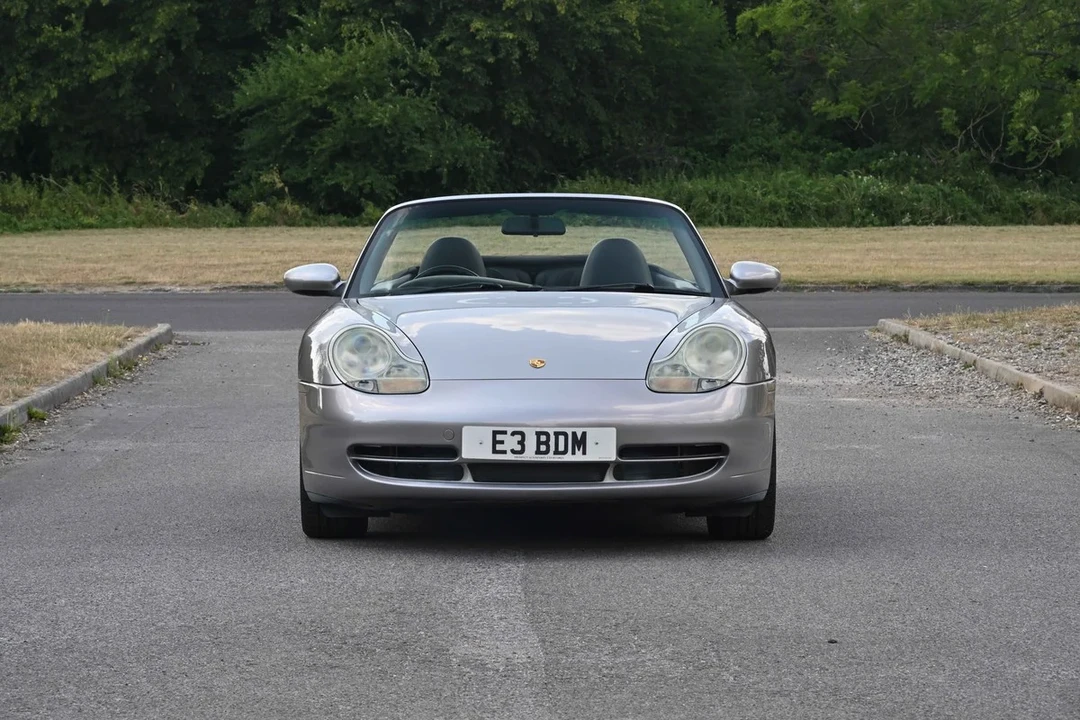 2001 Porsche 996 Carrera 4 - Image 24 of 30