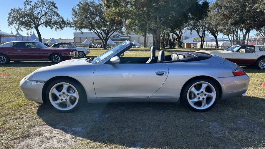 2001 Porsche 996 Carrera 4 - Image 2 of 16