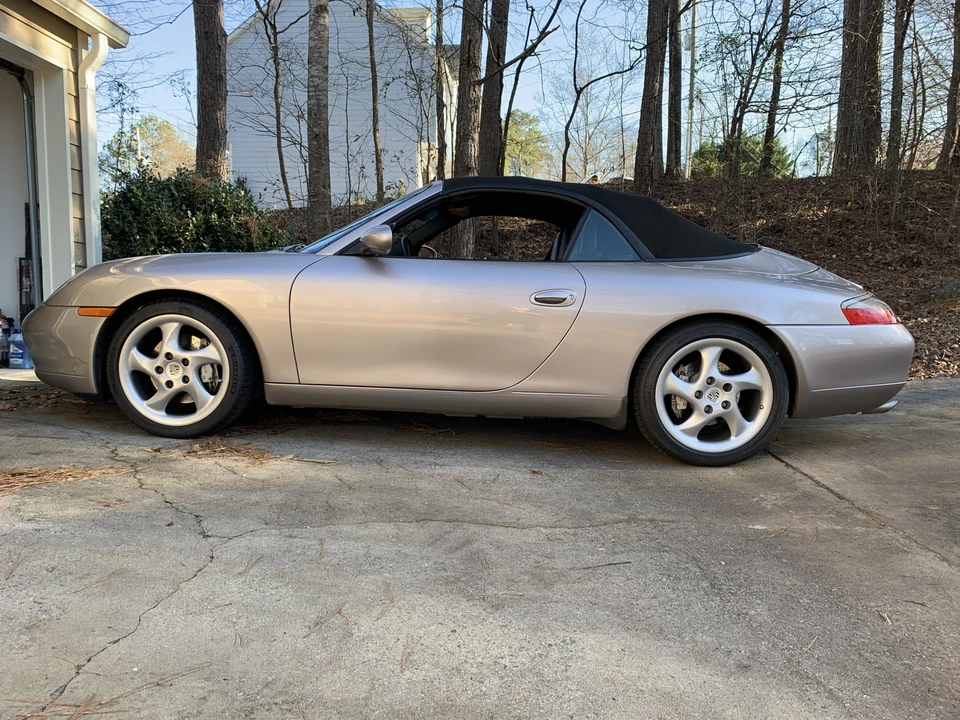2001 Porsche 996 Carrera - Image 13 of 31