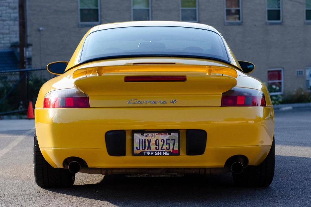 2001 Porsche 996 Carrera 4 - Image 5 of 31