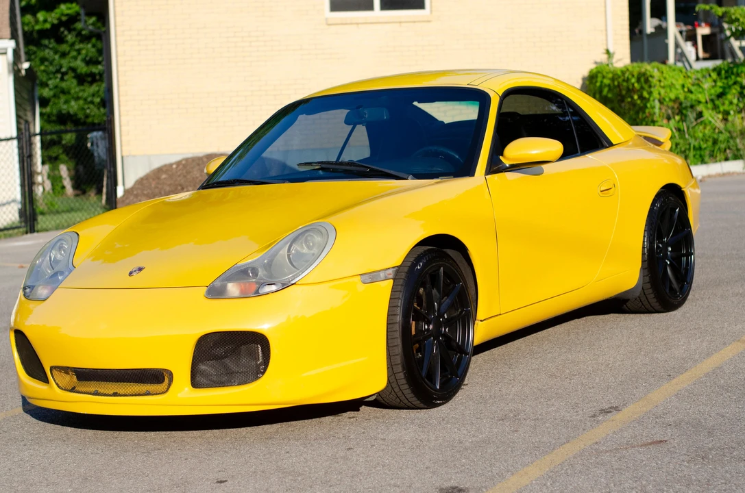 2001 Porsche 996 Carrera 4 - Image 30 of 31