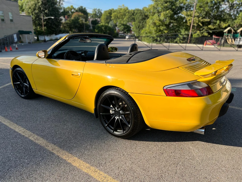 2001 Porsche 996 Carrera 4 - Image 10 of 31
