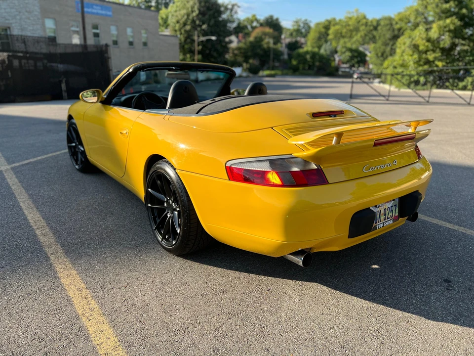 2001 Porsche 996 Carrera 4 - Image 11 of 31