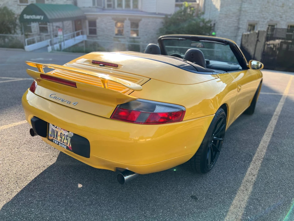 2001 Porsche 996 Carrera 4 - Image 14 of 31