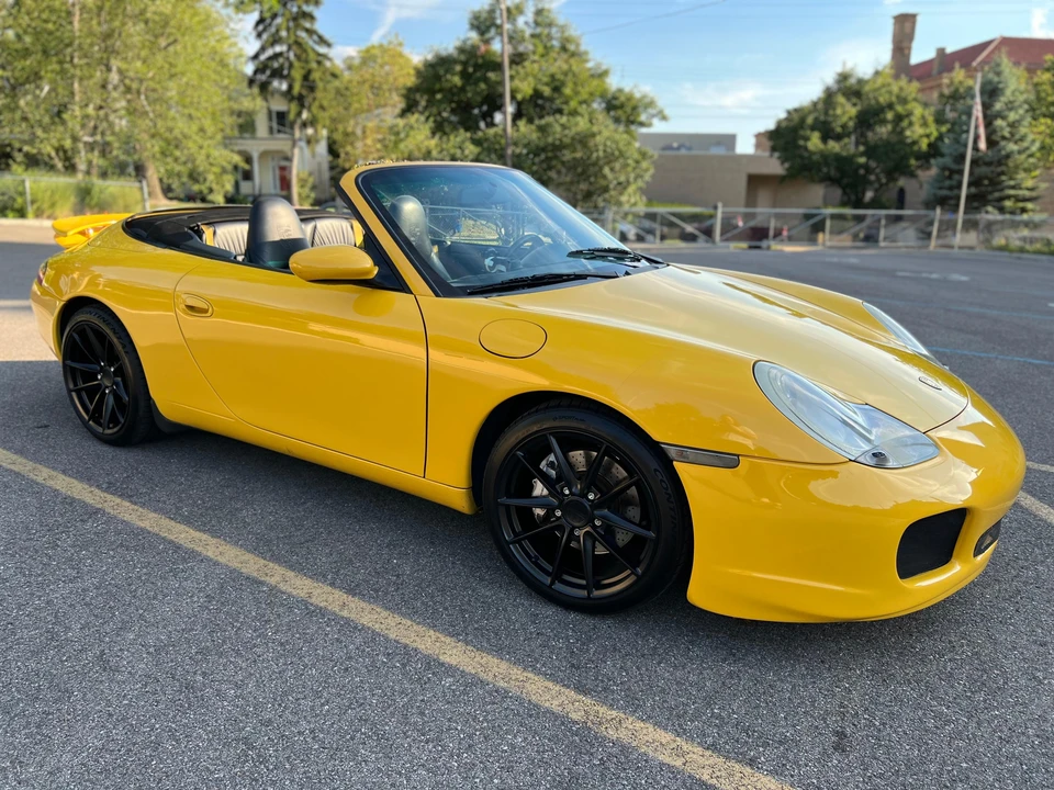 2001 Porsche 996 Carrera 4 - Image 19 of 31