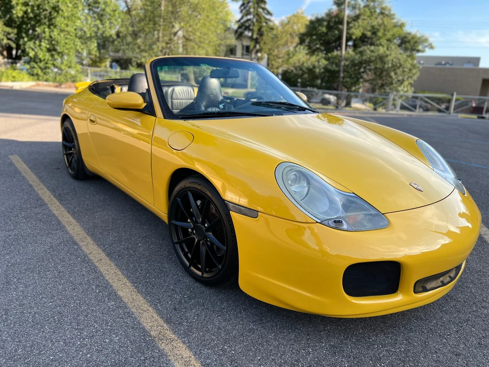 2001 Porsche 996 Carrera 4 - Image 20 of 31