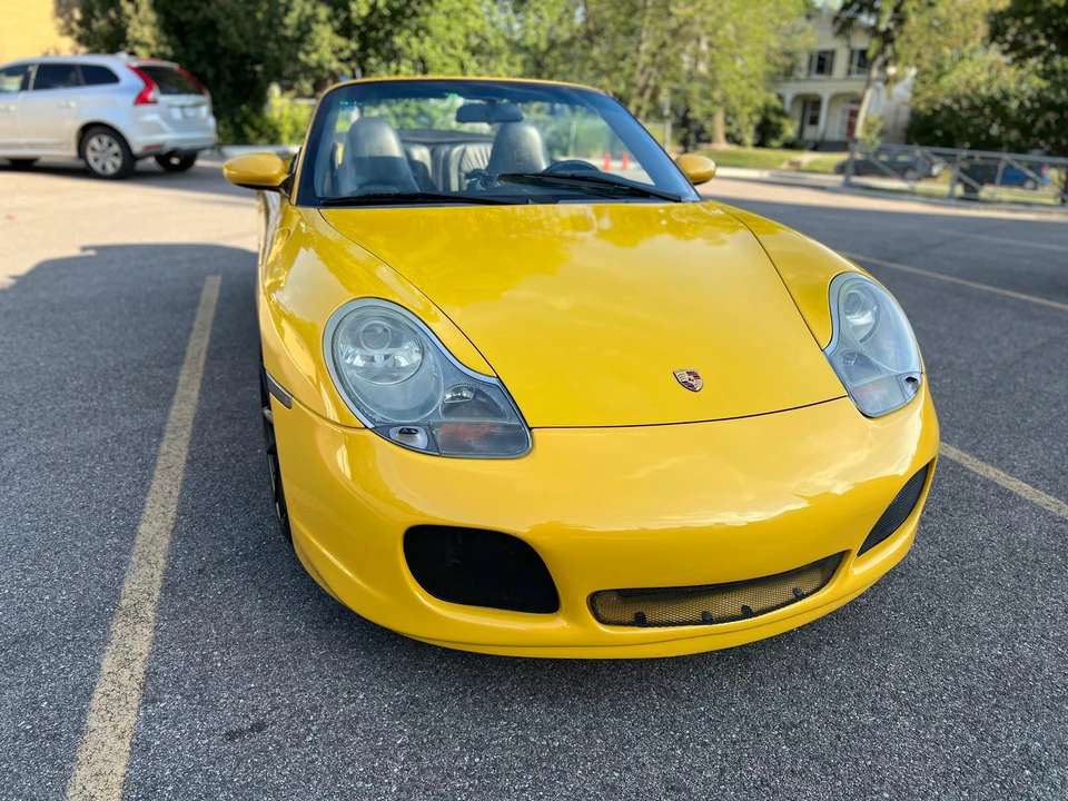 2001 Porsche 996 Carrera 4 - Image 21 of 31