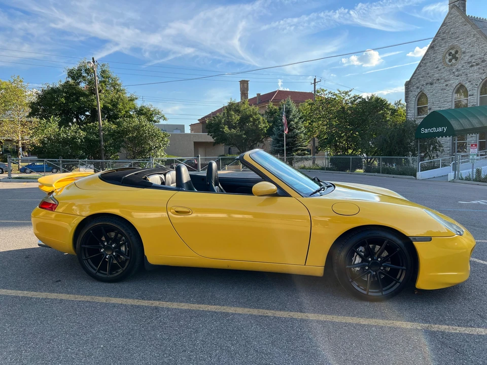 2001 Porsche 996 Carrera 4 - Image 18 of 31