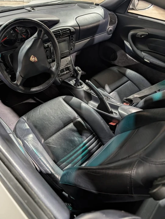 2001 Porsche 996 Carrera 4 - Image 10 of 14