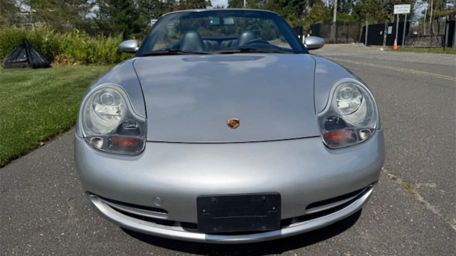 2001 Porsche 996 Carrera 4 - Image 4 of 26
