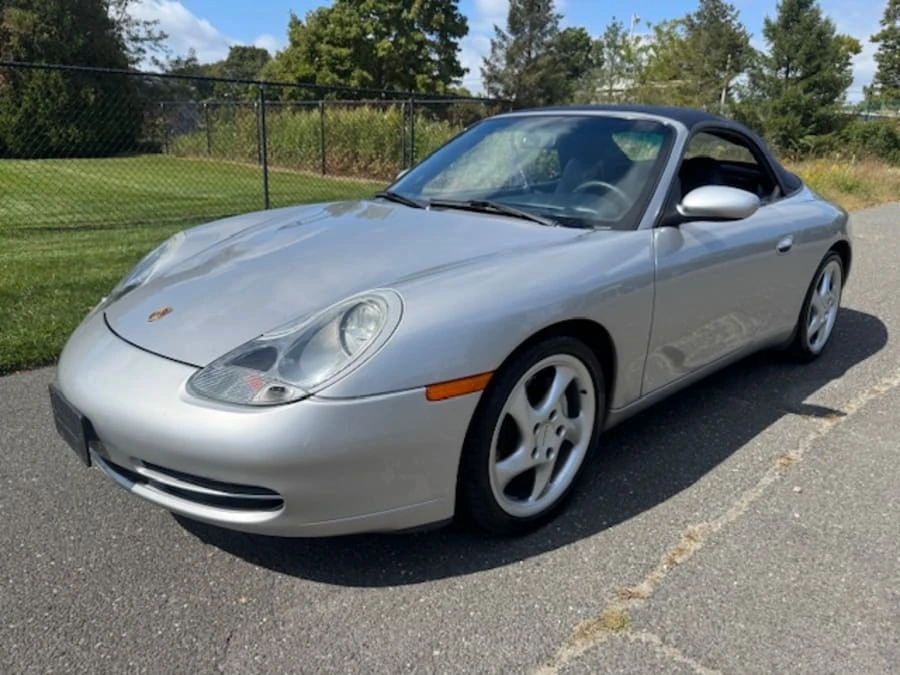 2001 Porsche 996 Carrera 4 - Image 12 of 26