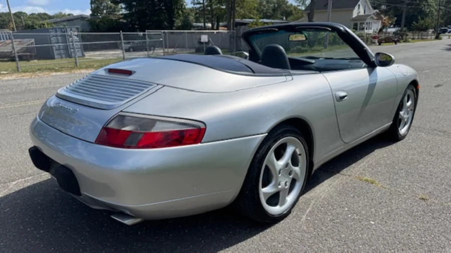 2001 Porsche 996 Carrera 4 - Image 3 of 26