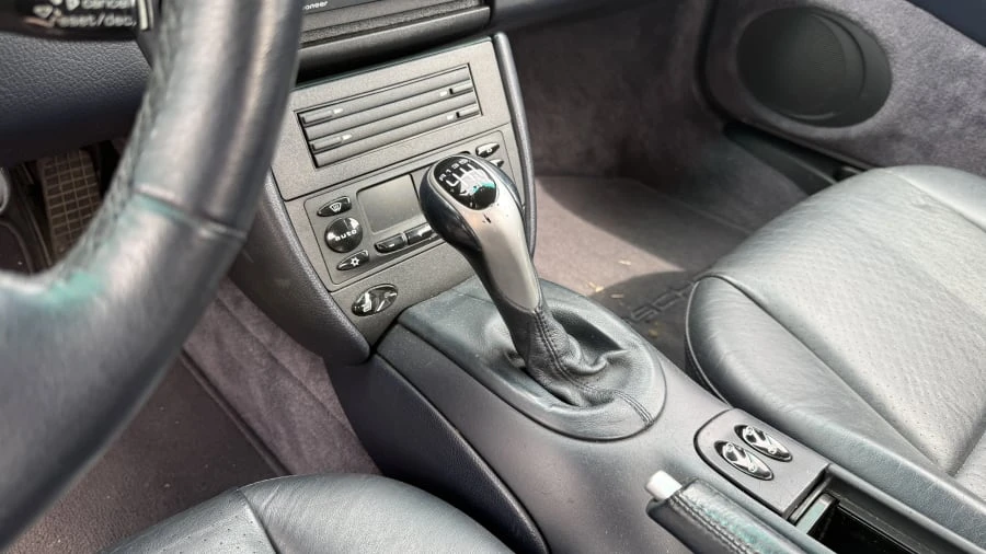 2001 Porsche 996 Carrera 4 - Image 13 of 14