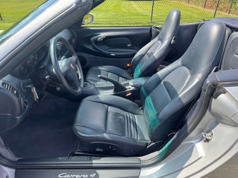 2001 Porsche 996 Carrera 4 - Image 16 of 26