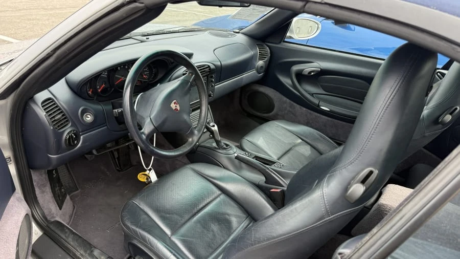 2001 Porsche 996 Carrera 4 - Image 8 of 14