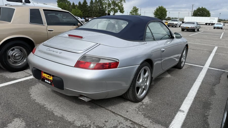 2001 Porsche 996 Carrera 4 - Image 3 of 14