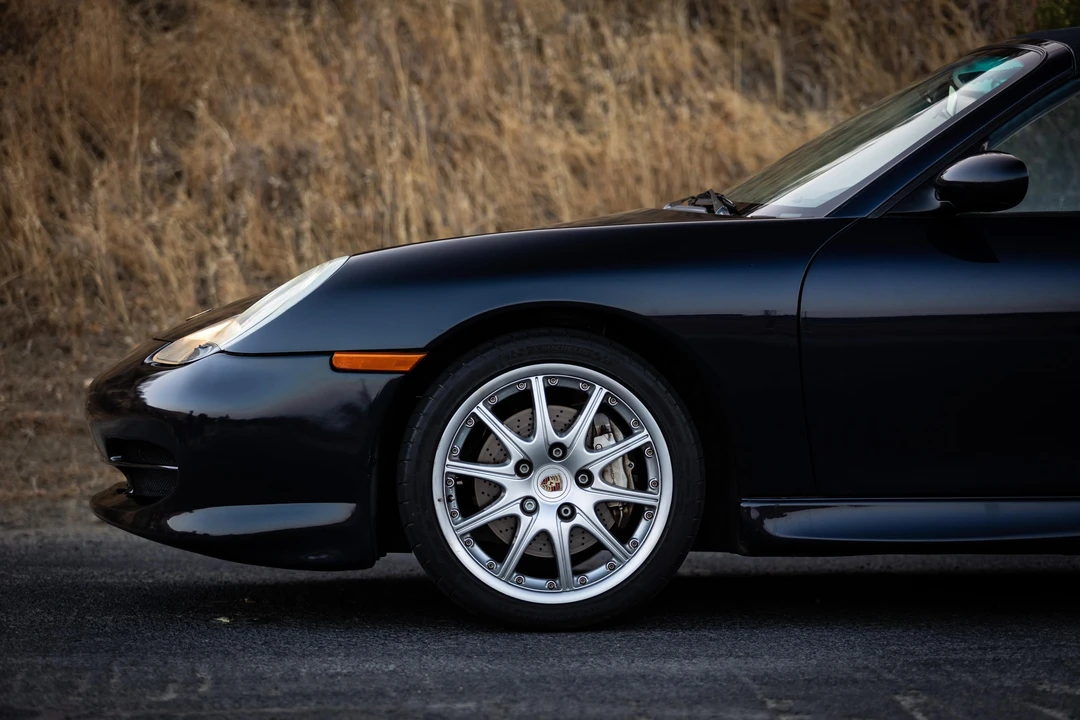 2001 Porsche 996 Carrera - Image 17 of 31