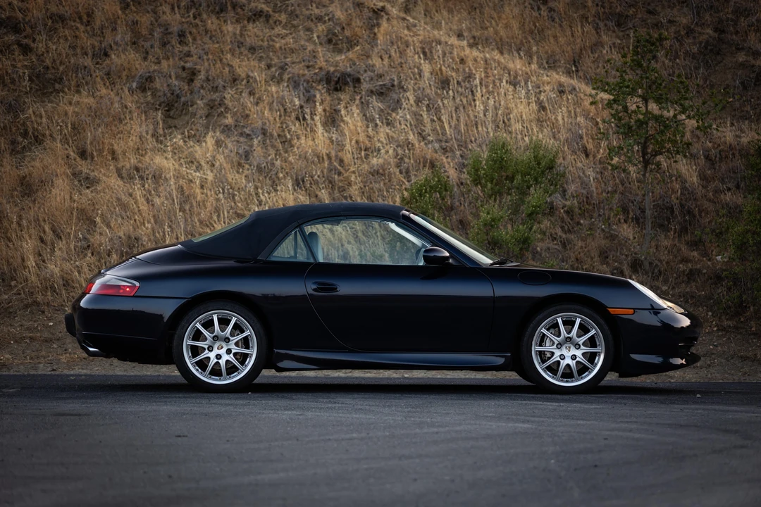 2001 Porsche 996 Carrera - Image 14 of 31