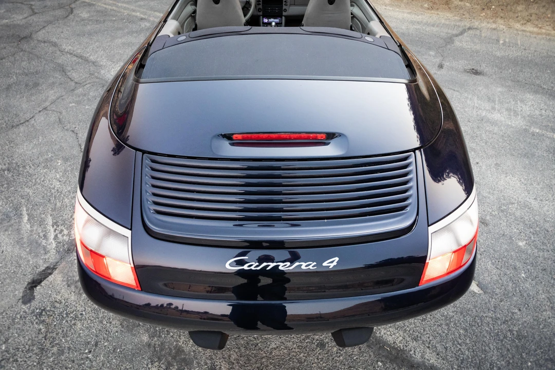 2001 Porsche 996 Carrera - Image 11 of 31