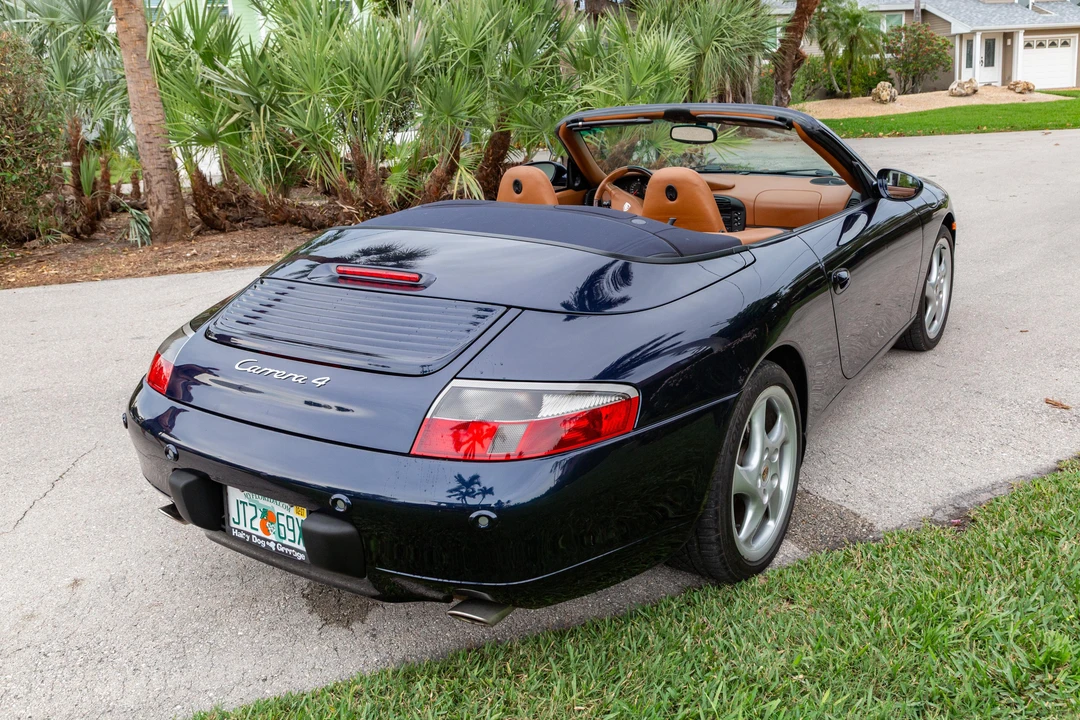 2001 Porsche 996 Carrera 4 - Image 8 of 31