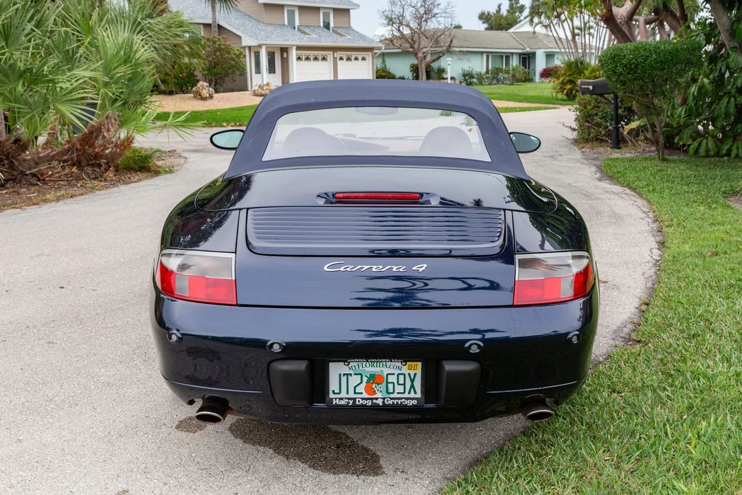2001 Porsche 996 Carrera 4 - Image 14 of 31