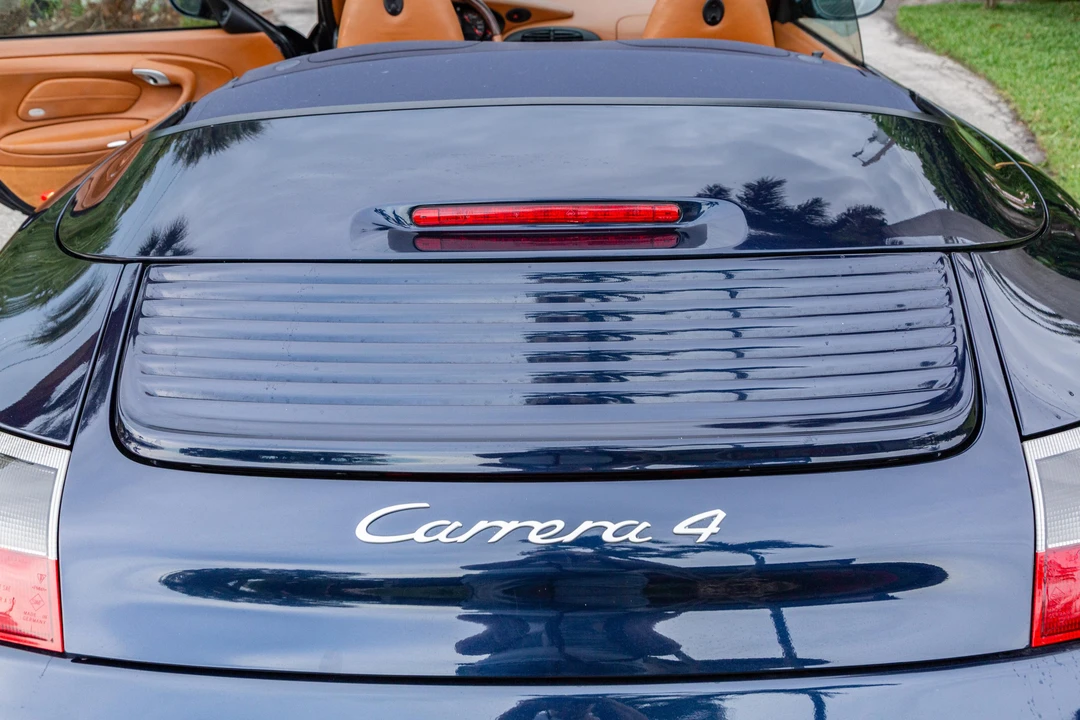 2001 Porsche 996 Carrera 4 - Image 27 of 31