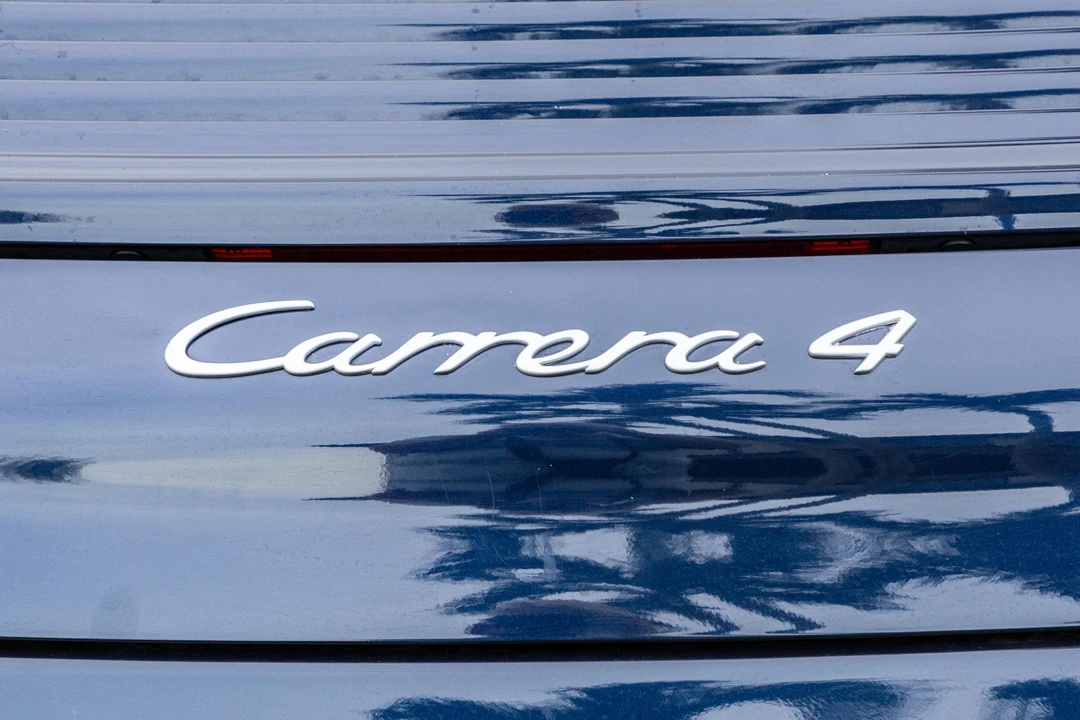 2001 Porsche 996 Carrera 4 - Image 29 of 31