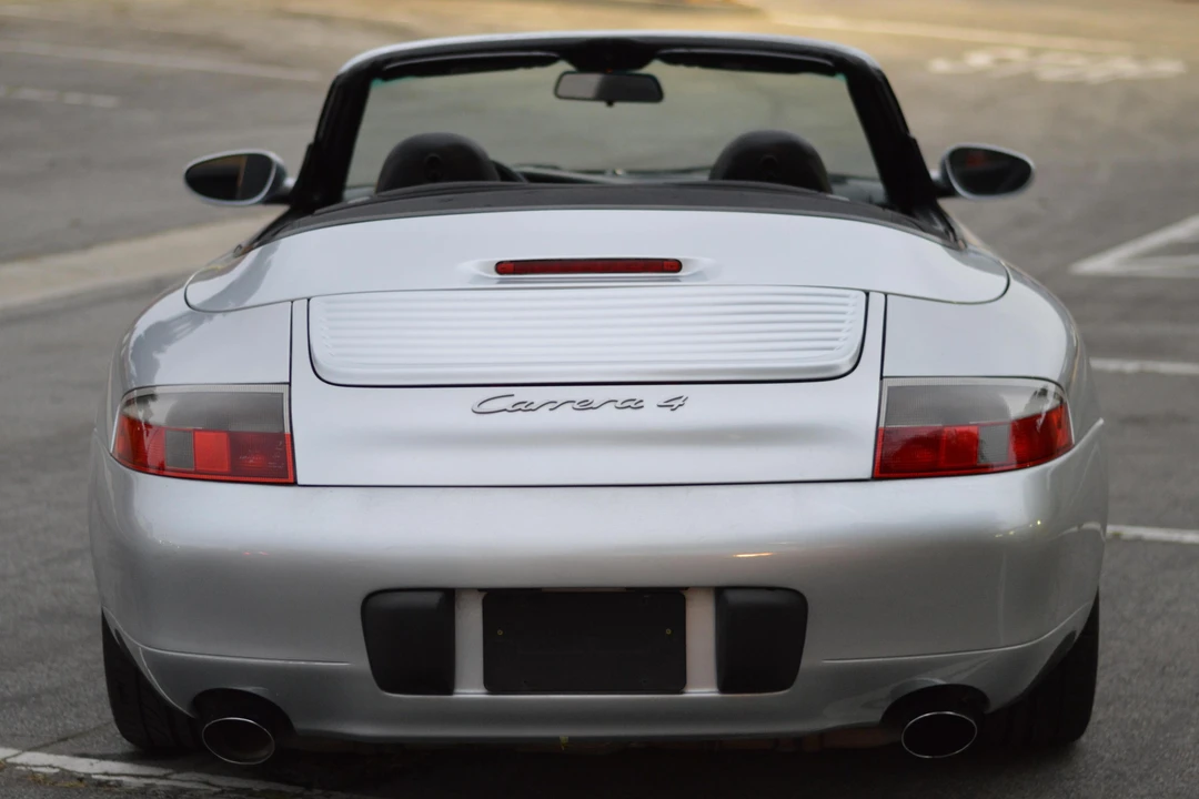 2001 Porsche 996 Carrera 4 - Image 5 of 31