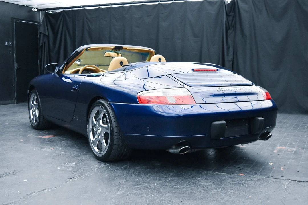 2001 Porsche 996 Carrera 4 - Image 19 of 31