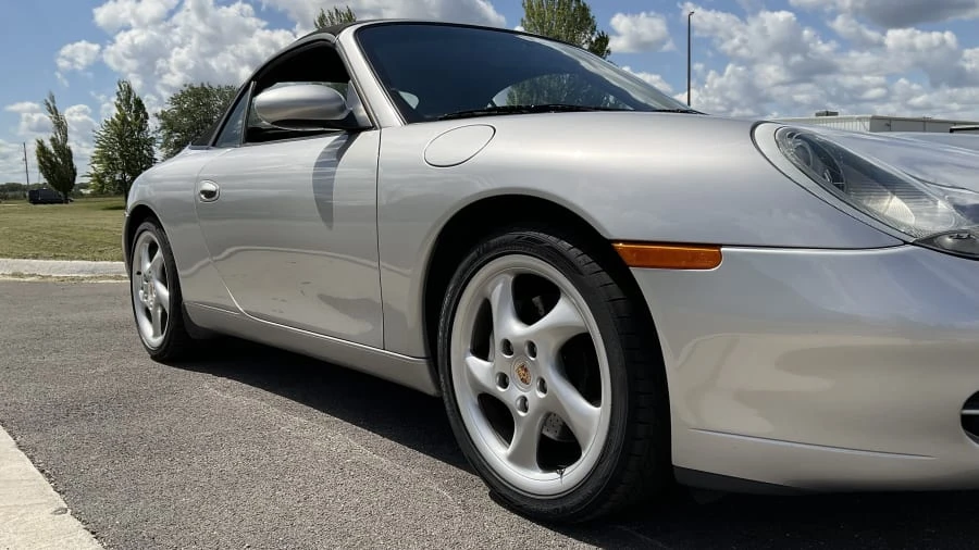 2001 Porsche 996 Carrera 4 - Image 8 of 15