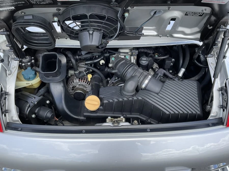 2001 Porsche 996 Carrera 4 - Image 14 of 15