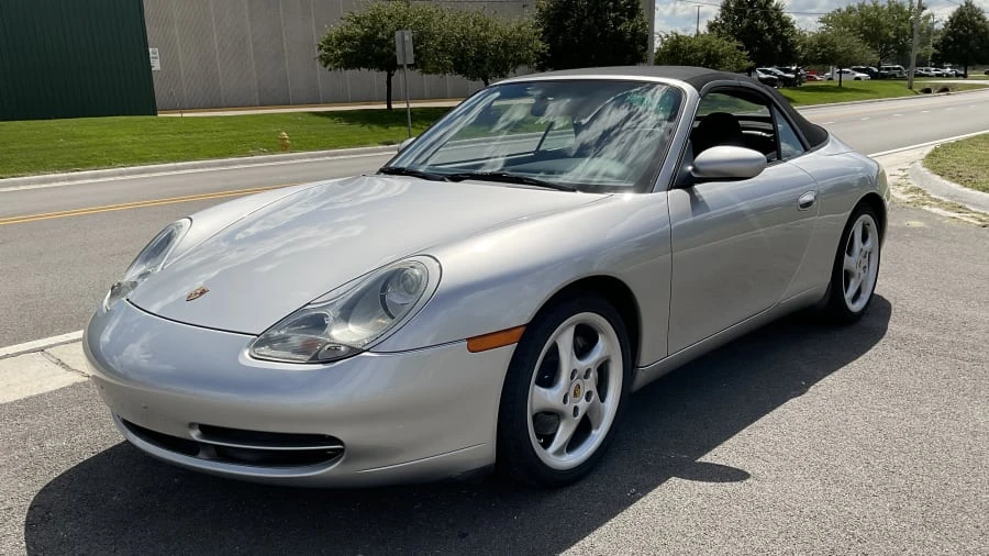 2001 Porsche 996 Carrera 4 - Image 4 of 15