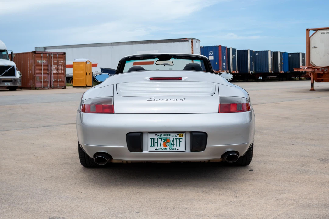 2001 Porsche 996 Carrera 4 - Image 5 of 31