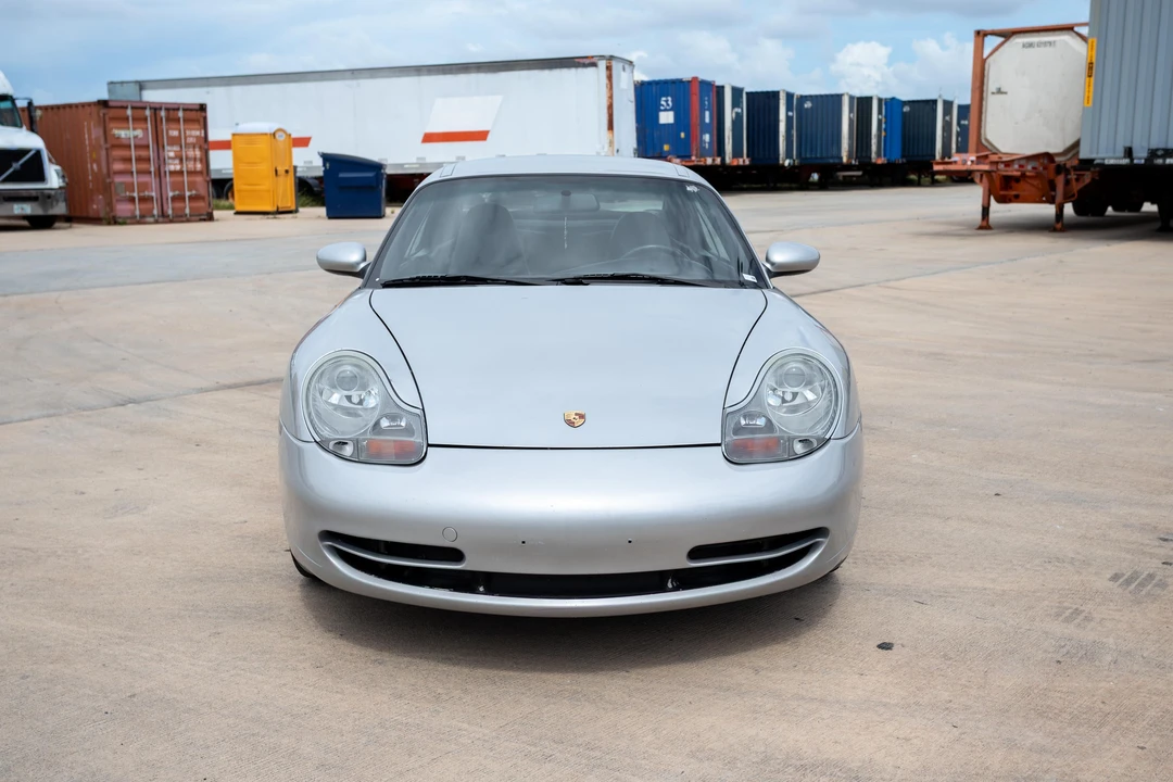 2001 Porsche 996 Carrera 4 - Image 7 of 31
