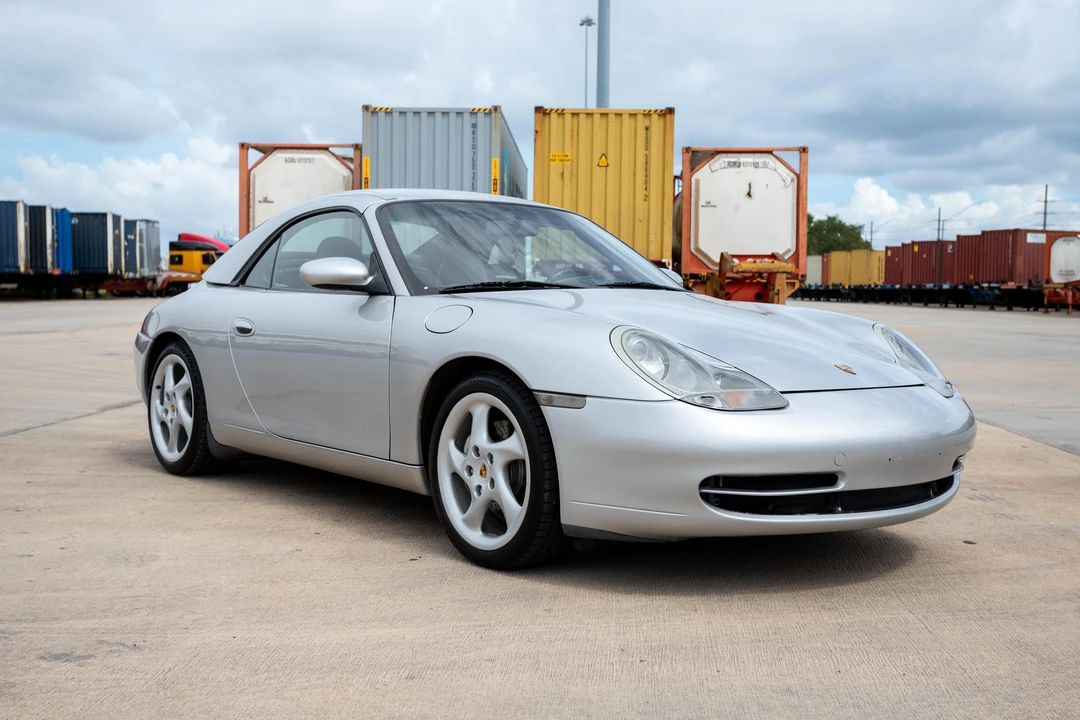 2001 Porsche 996 Carrera 4 - Image 10 of 31