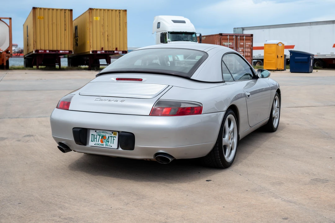 2001 Porsche 996 Carrera 4 - Image 12 of 31