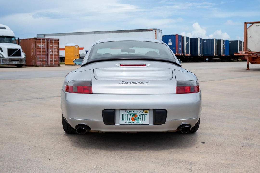 2001 Porsche 996 Carrera 4 - Image 13 of 31