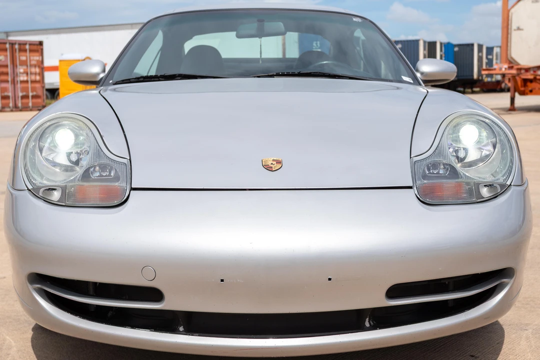 2001 Porsche 996 Carrera 4 - Image 9 of 31
