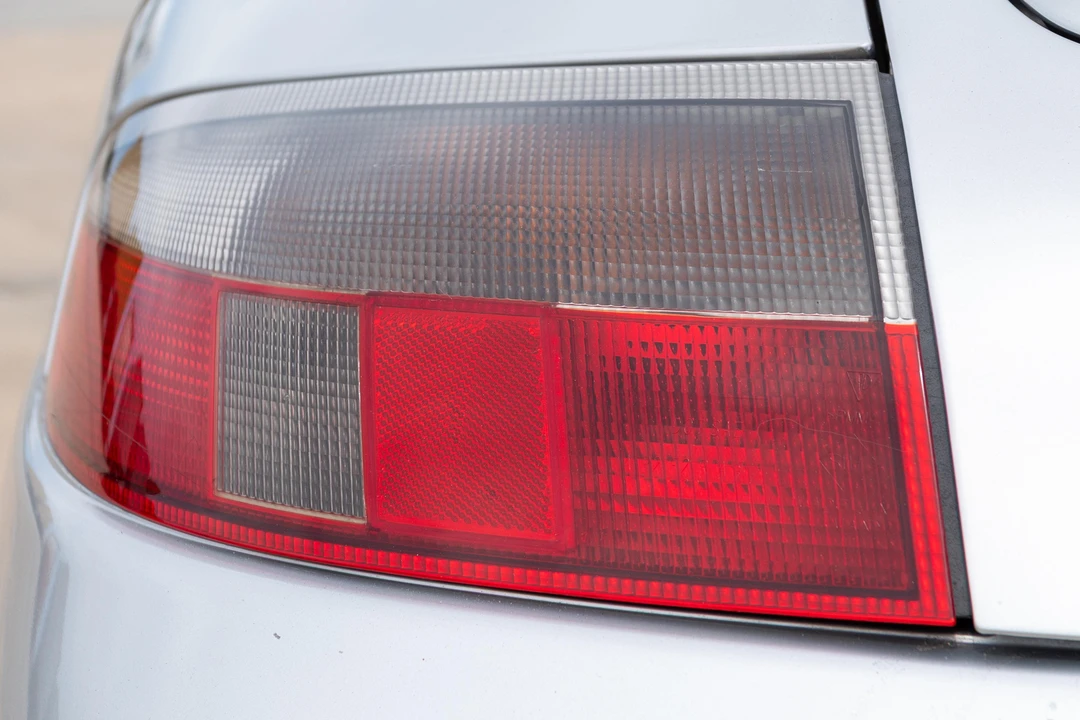 2001 Porsche 996 Carrera 4 - Image 24 of 31