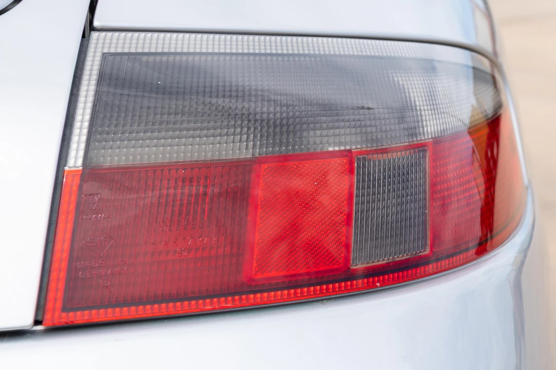 2001 Porsche 996 Carrera 4 - Image 25 of 31