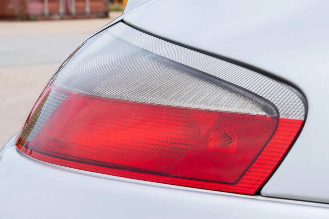 2001 Porsche 996 Carrera 4 - Image 28 of 31