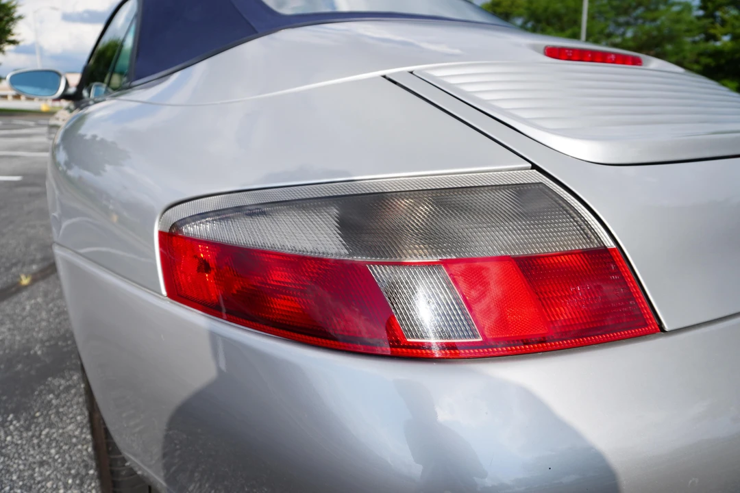 2001 Porsche 996 Carrera 4 - Image 29 of 31