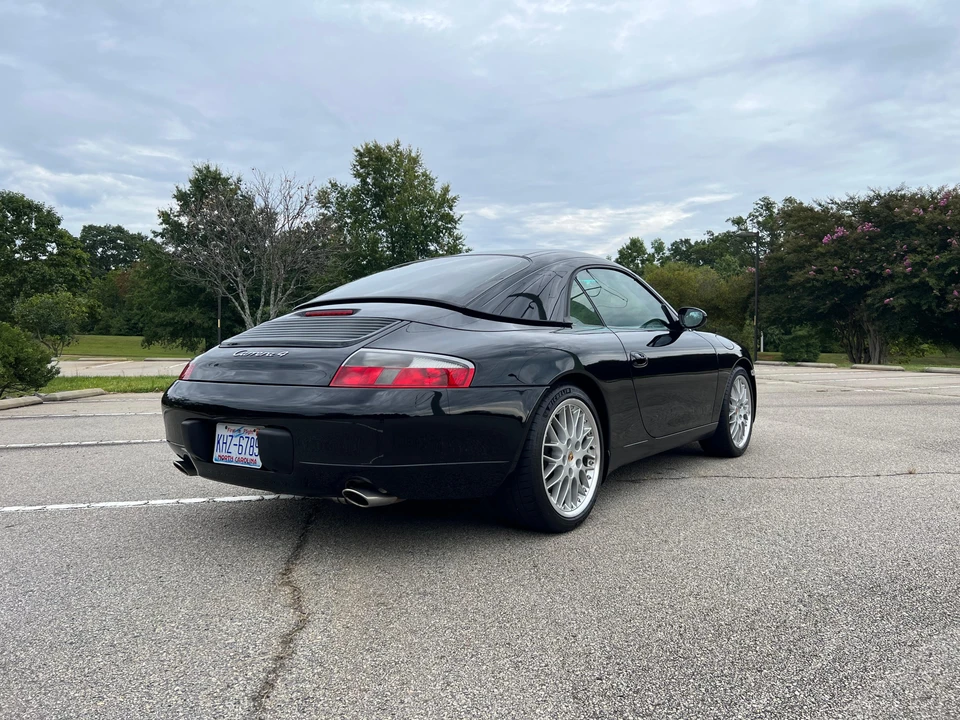 2001 Porsche 996 Carrera 4 - Image 21 of 31
