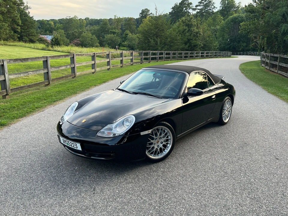 2001 Porsche 996 Carrera 4 - Image 28 of 31