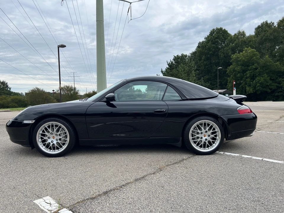 2001 Porsche 996 Carrera 4 - Image 18 of 31