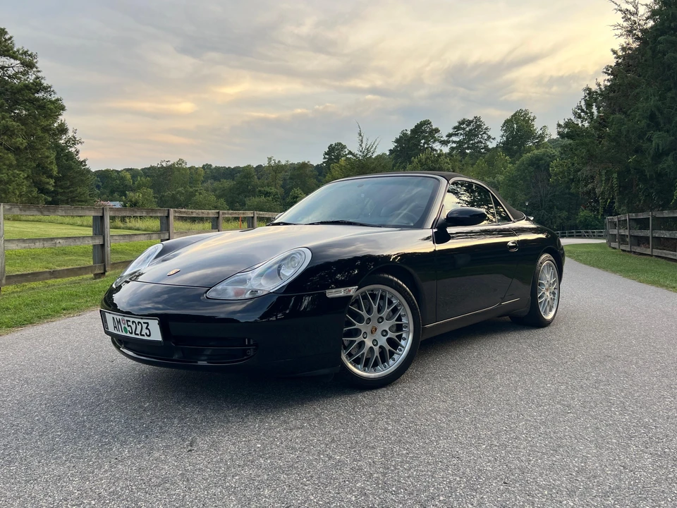 2001 Porsche 996 Carrera 4 - Image 29 of 31