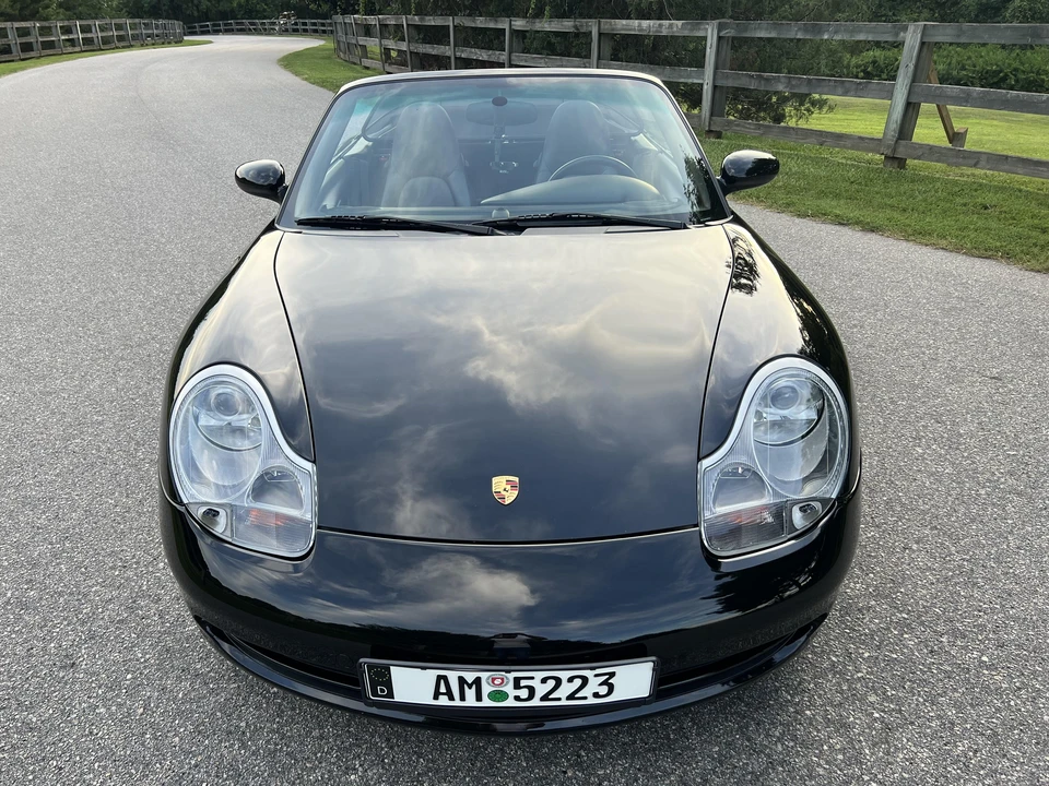 2001 Porsche 996 Carrera 4 - Image 6 of 31