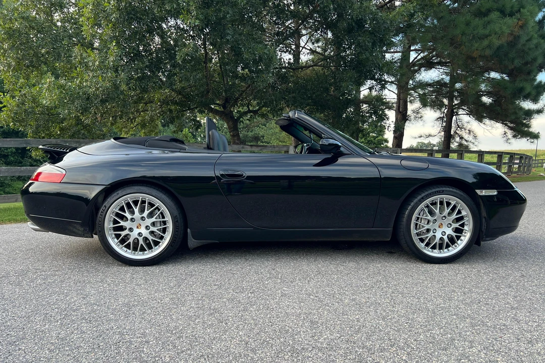 2001 Porsche 996 Carrera 4 - Image 3 of 31