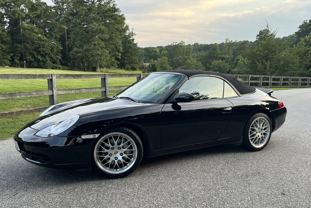 2001 Porsche 996 Carrera 4 - Image 30 of 31